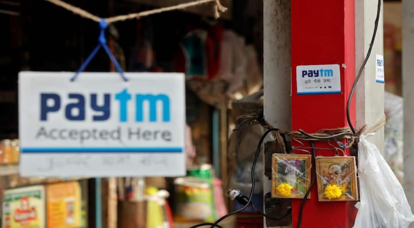 Paytm shares fall 6% after RBI cancels bank licence