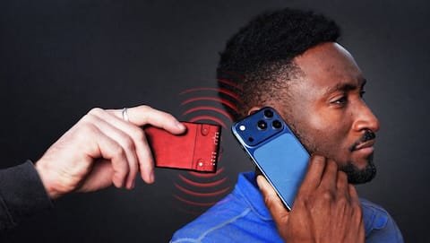 Apple Pay flaw lets hackers steal money from locked iPhones