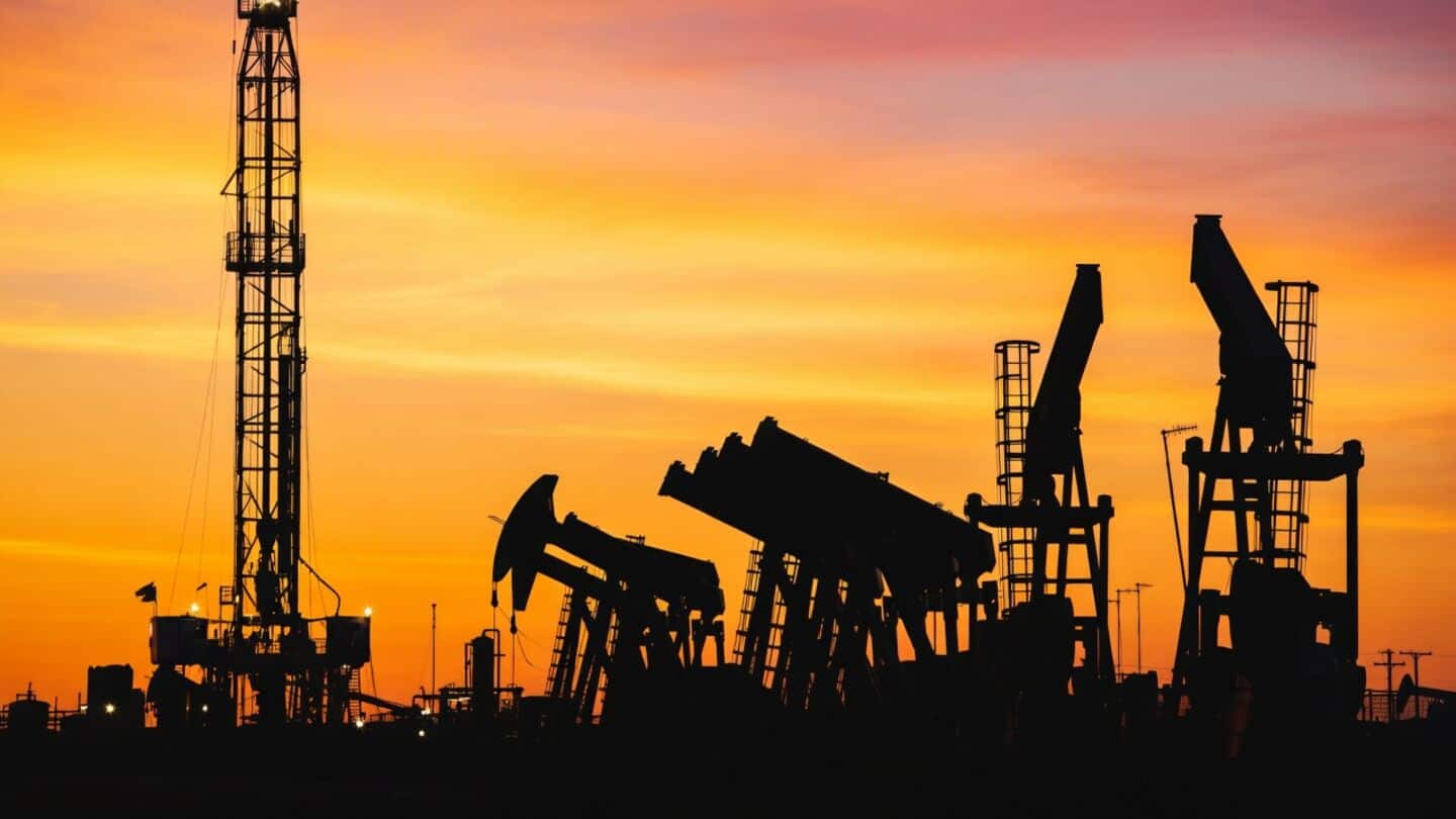 Oil drops below $70 for first time since US-Iran war