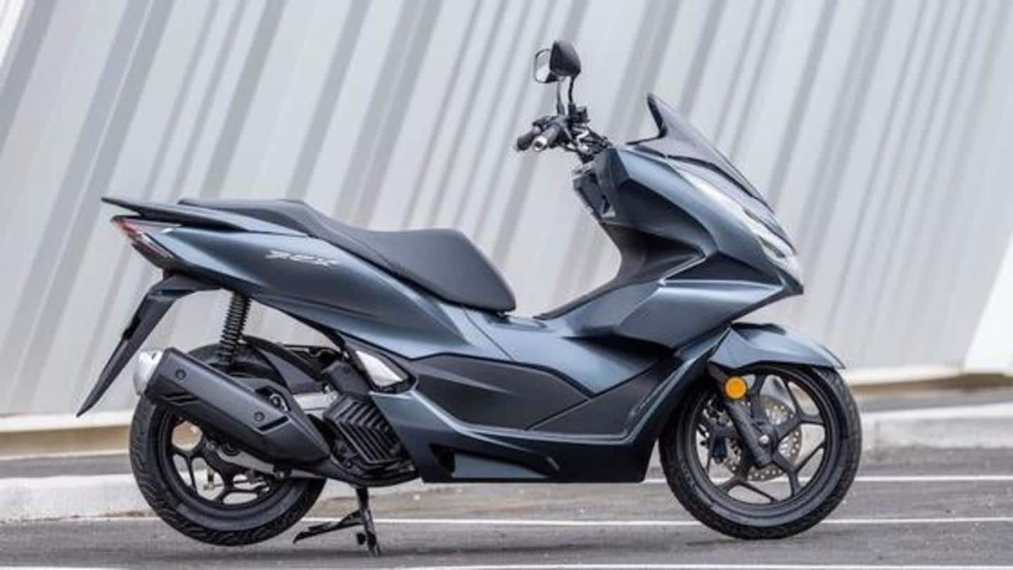 Honda launches PCX160 maxi-scooter in Japan