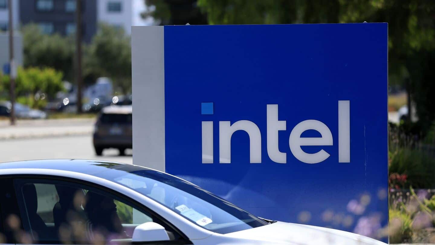 Intel to lay off 24,000 employees this year Intel to lay off 24,000 employees this year