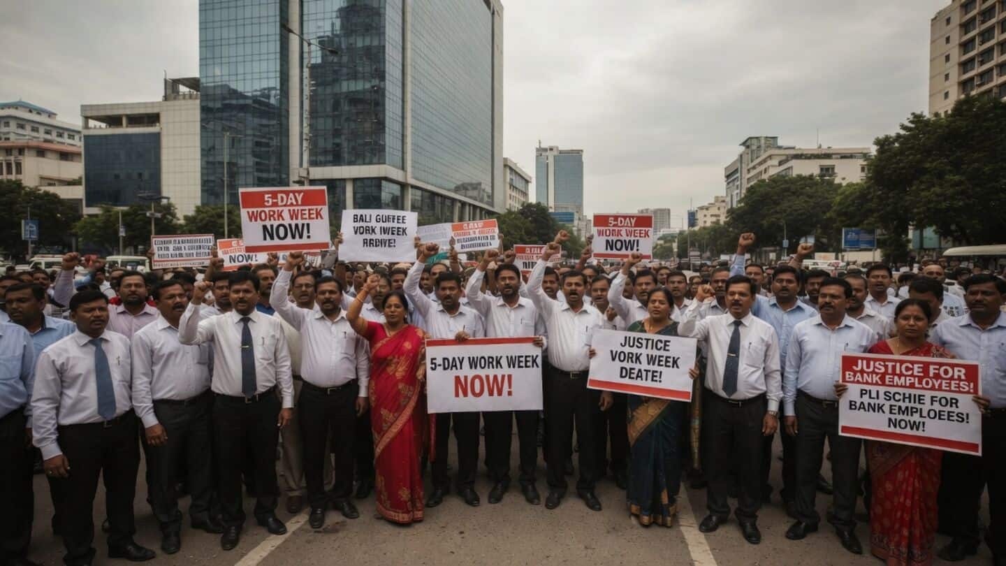 Bank unions announce nationwide strikes over 5-day work week, PLI
