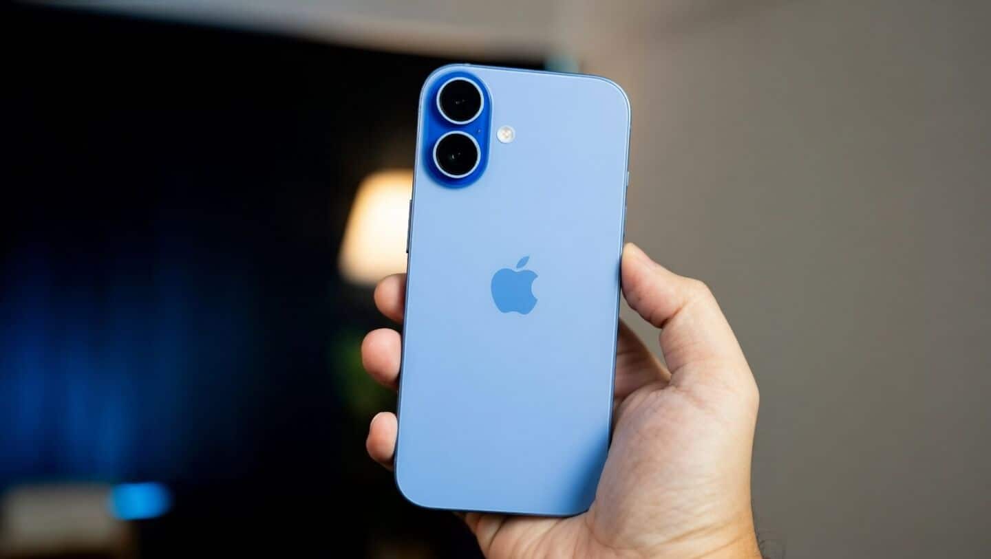 Croma sale brings iPhone 17 price down to ₹45,000