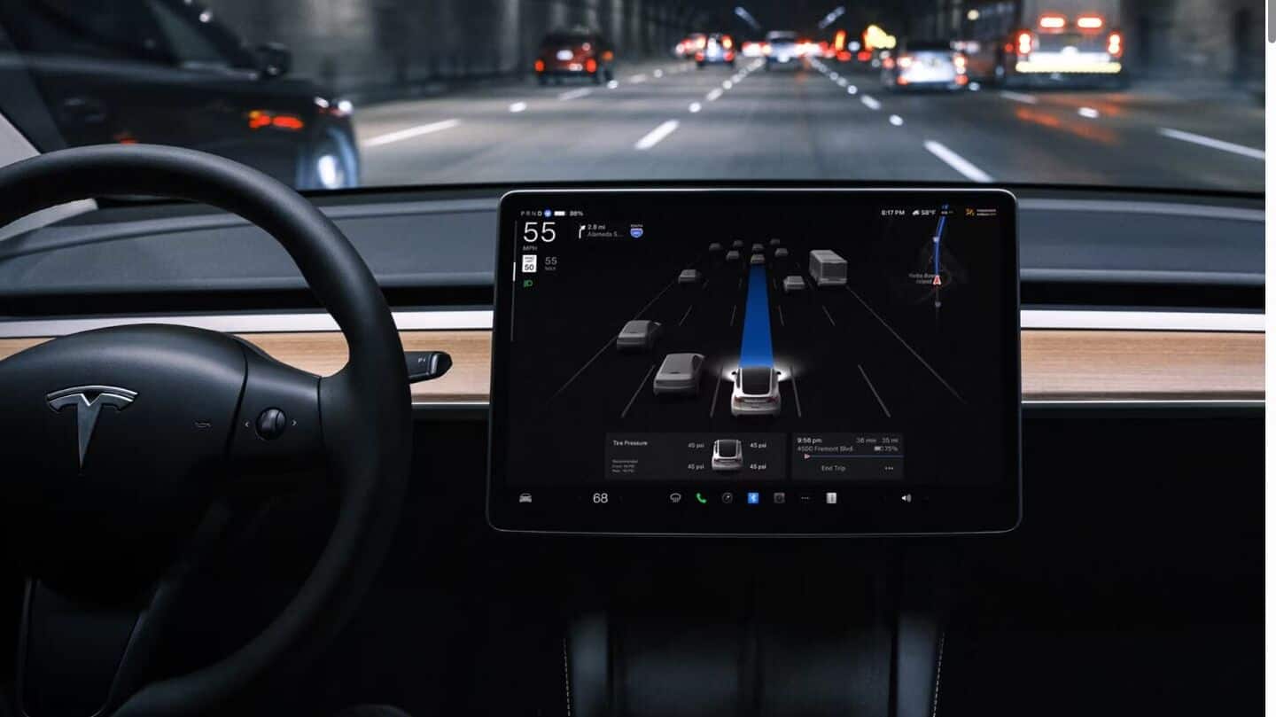 US probes 2.9M Teslas with full self-driving over traffic violations US probes 2.9M Teslas with full self-driving over traffic violations