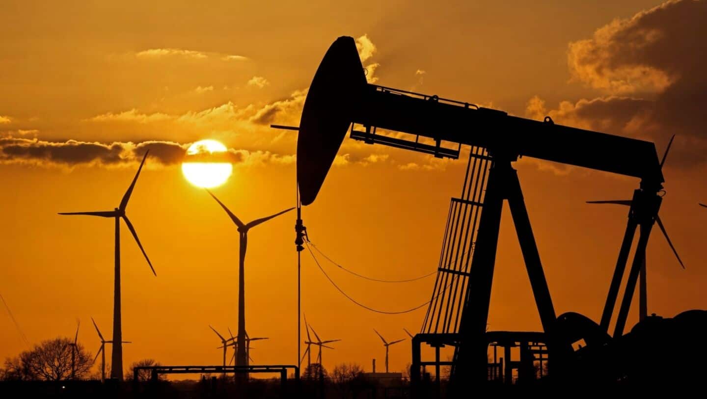 Oil slips 1% as Trump signals possible end to war