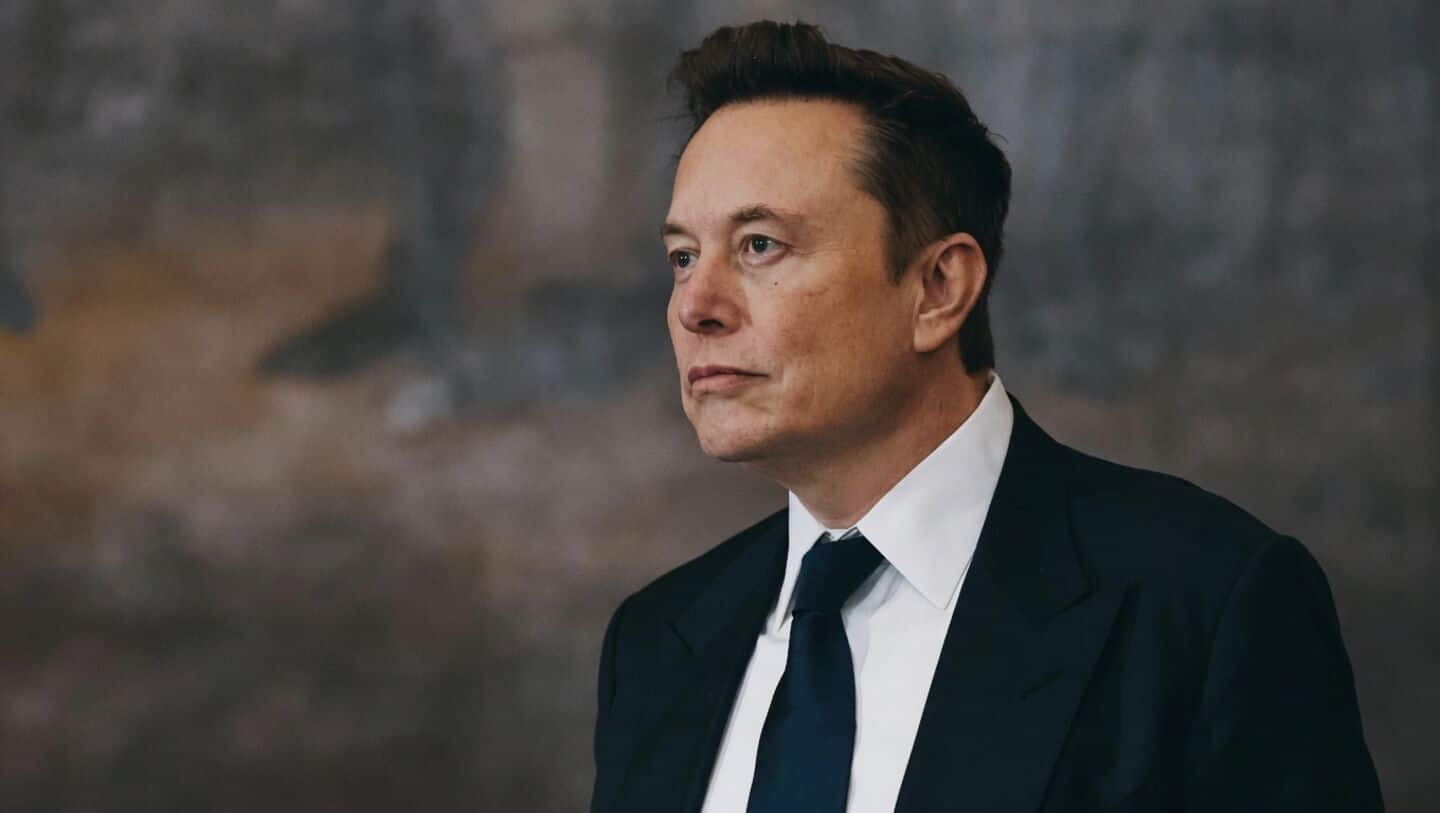 SpaceX files for IPO