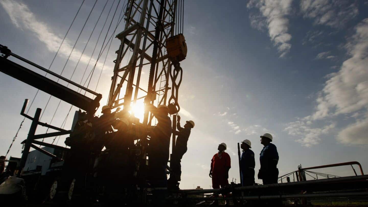 Oil prices climb after Trump rejects Iran's peace proposal