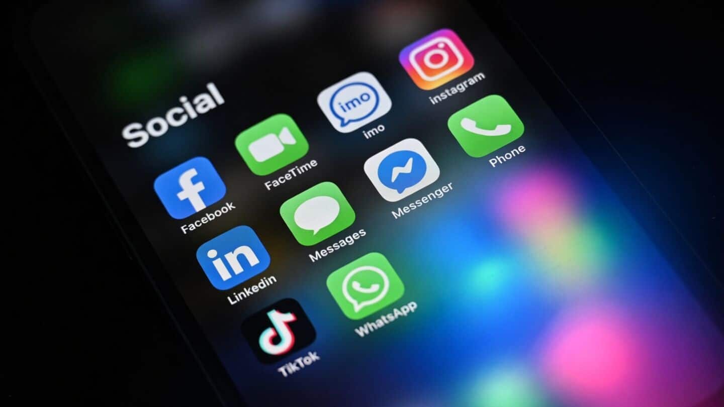 MeitY warns social media platforms over fake, manipulated content