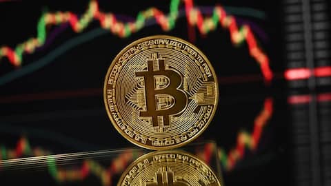 Bitcoin falls below $60,000, hits lowest since October 2024