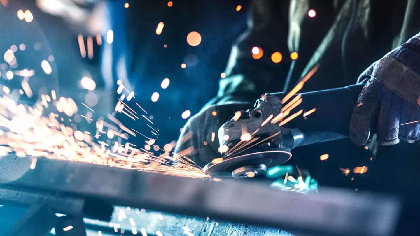 India considers 12% tariff on steel to curb China imports
