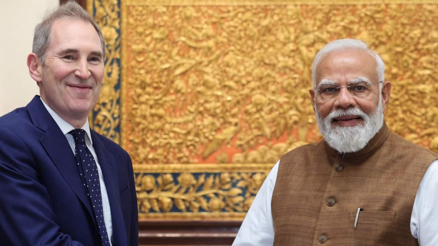Amazon CEO meets Modi, announces additional $13B India investment