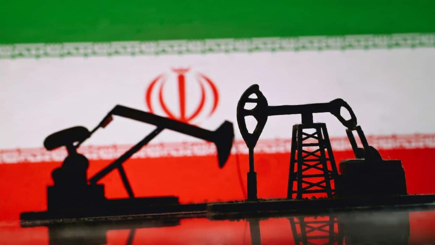 Oil prices hit 2-month low on hopes of US-Iran deal