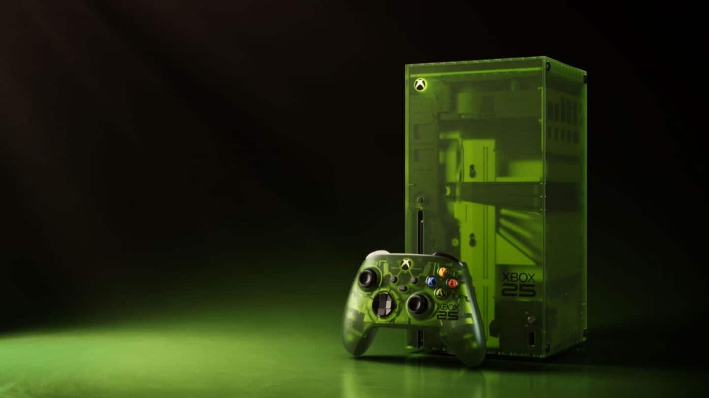 Microsoft prices limited-run 25th anniversary Xbox at $899