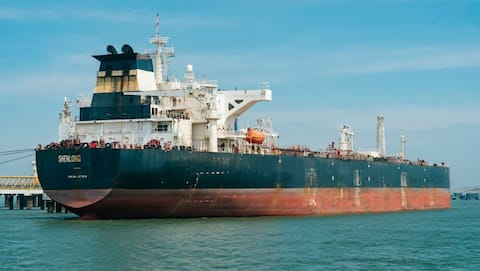 Oil prices surge 5% after Trump vows to hit Iran