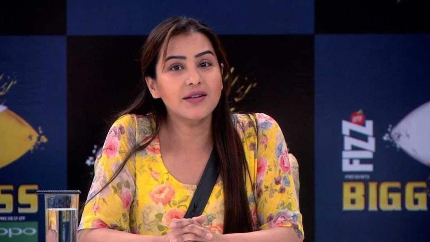 Shilpa Shinde shares adult video, gets slammed by Hina Khan