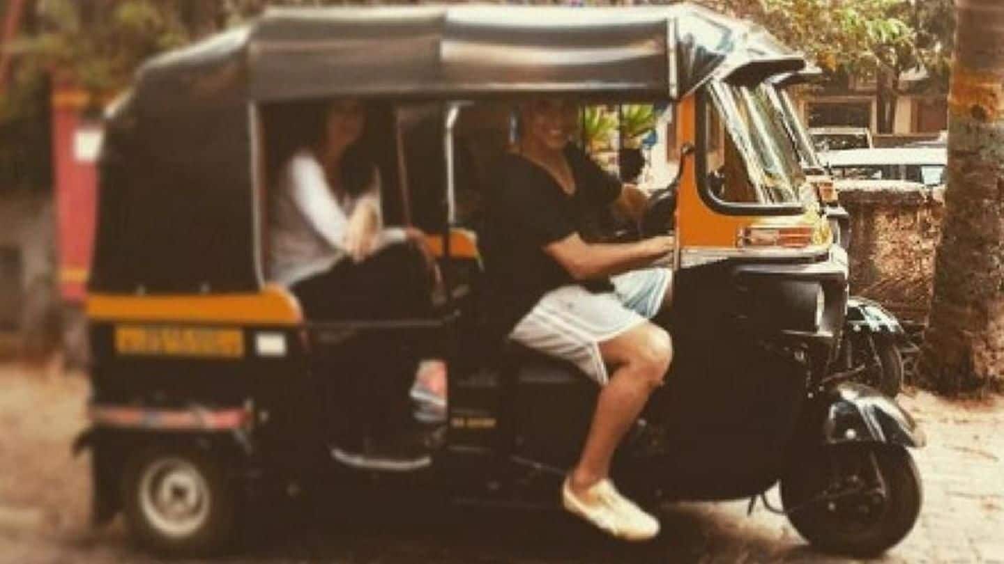 Akshay Kumar takes Twinkle Khanna on an auto-rickshaw ride
