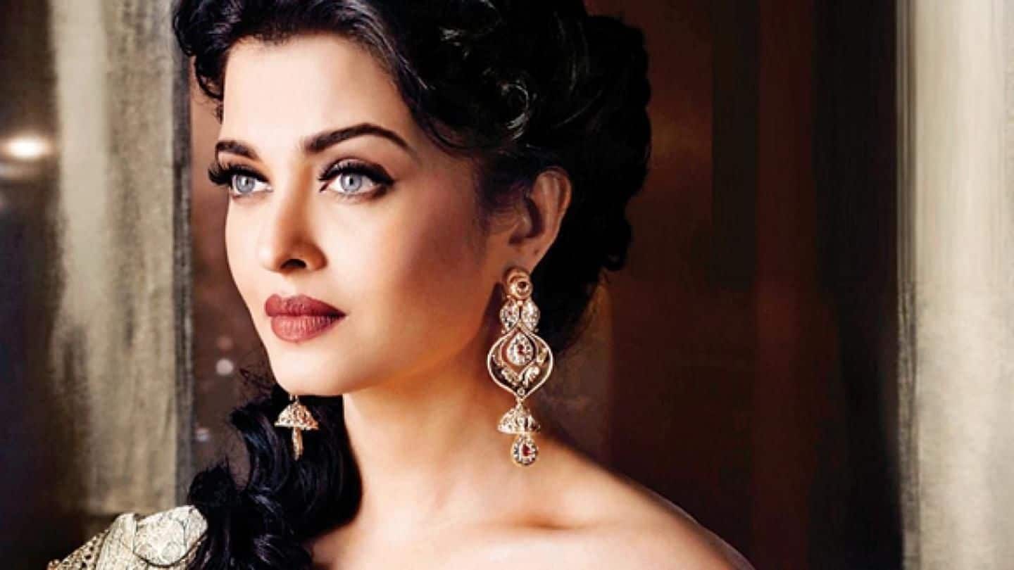 As Aishwarya completes two decades, Rekha pens an emotional letter