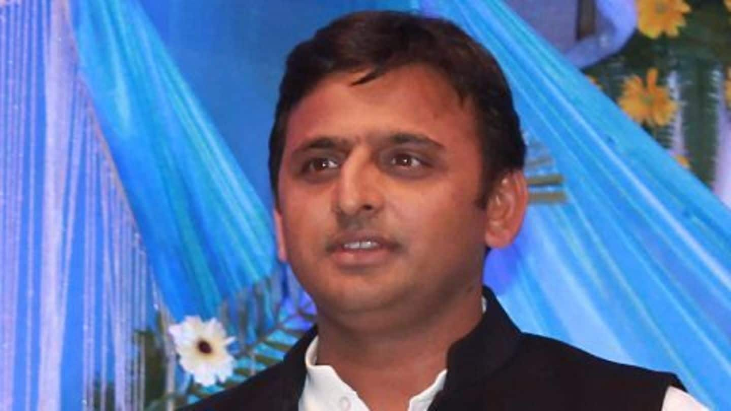 UP CM Akhilesh reshuffles cabinet, sacks 8 ministers