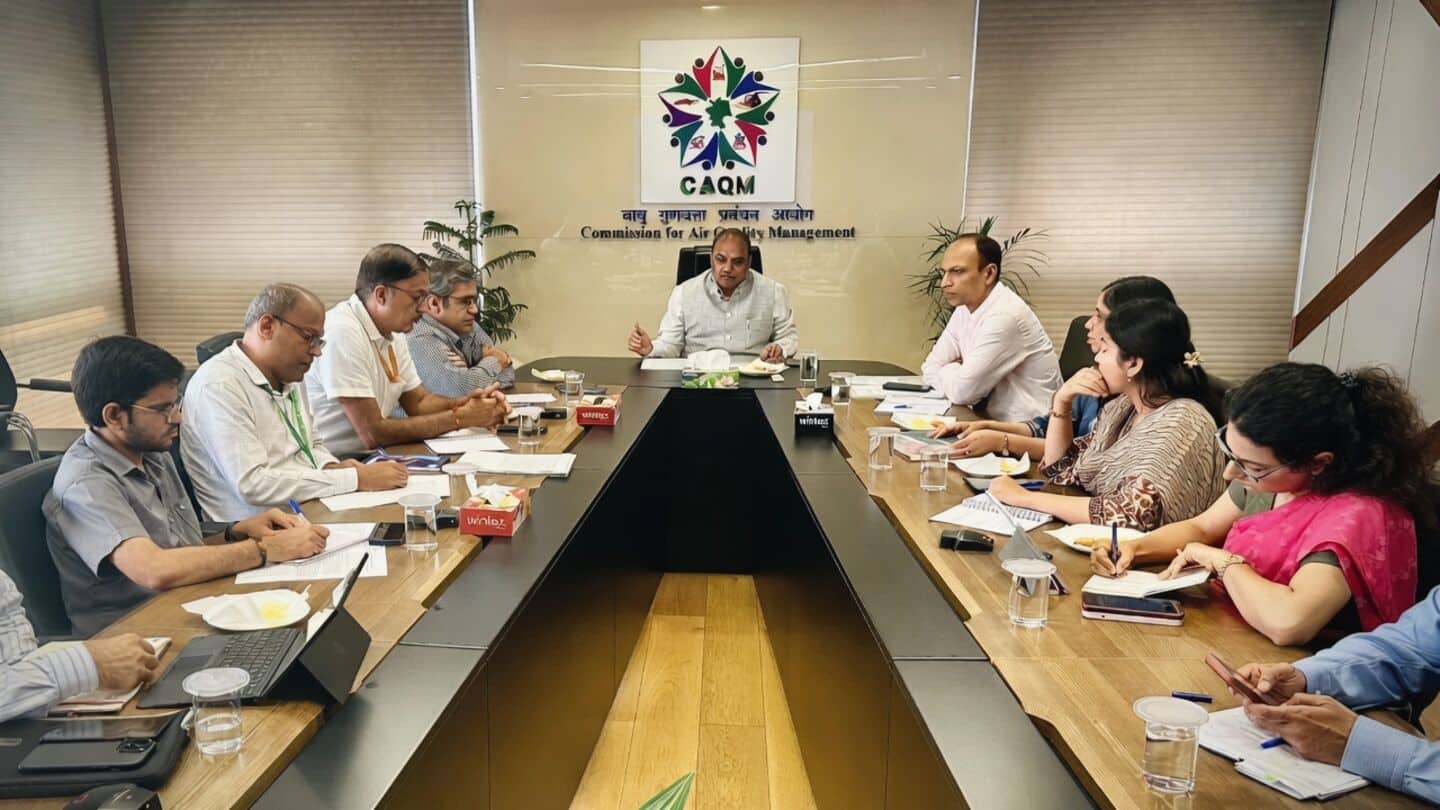CAQM tells MCD to clear dust and garbage across Delhi