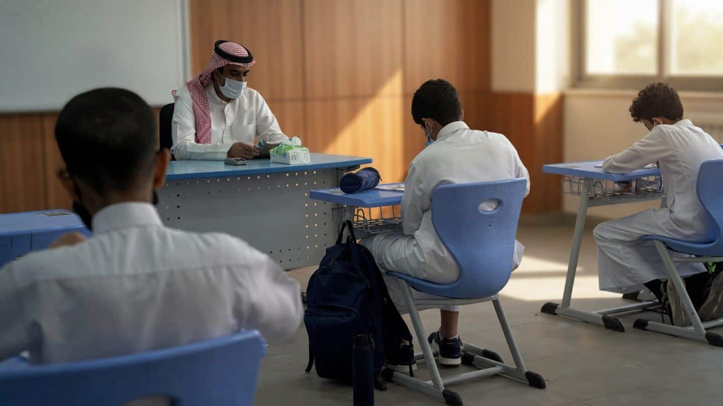 Riyadh schools moving online for a week after Houthi strikes
