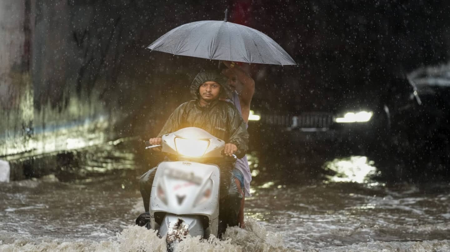 IMD issues Sunday weather alert for 13 states including Delhi