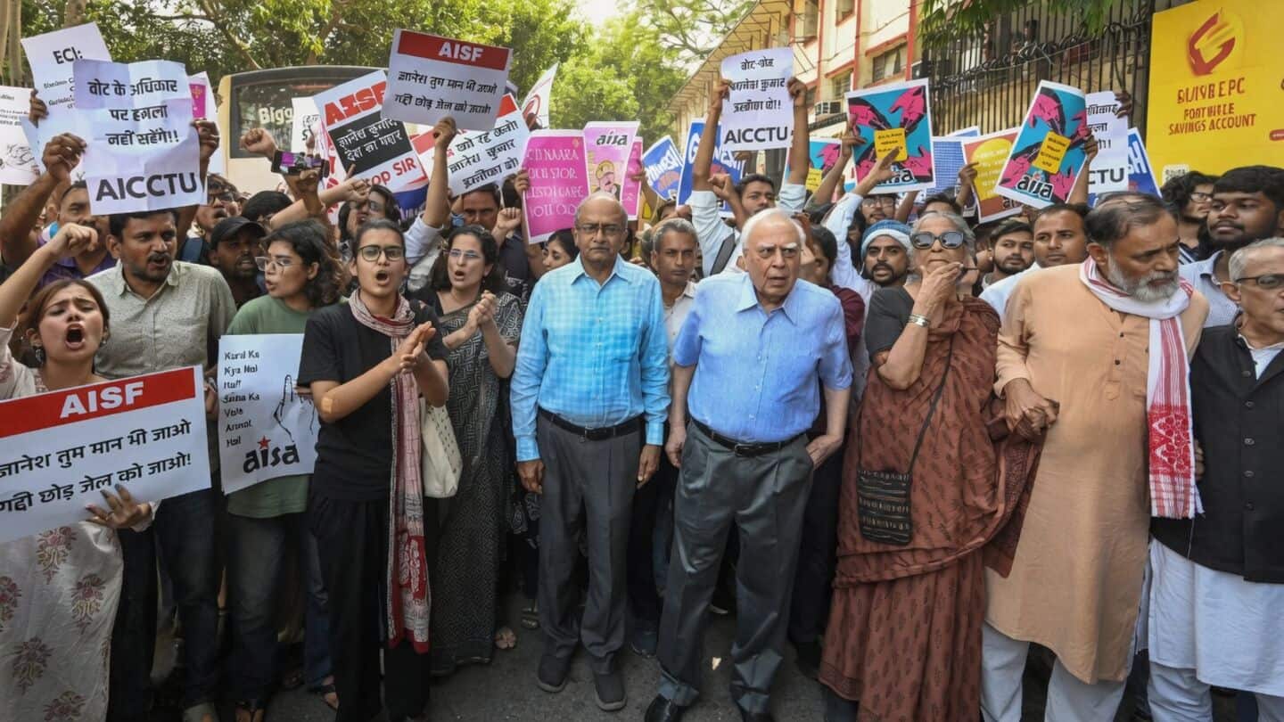 AISA-led protesters at Jantar Mantar demand CEC Gyanesh Kumar resign