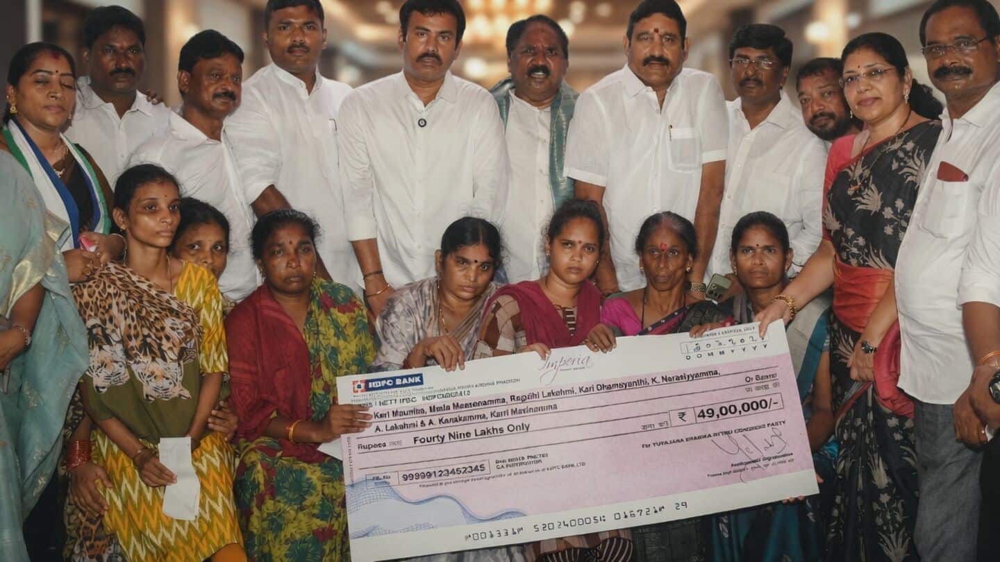 YSRCP gives 7L each at Jabbara Thota after Visakhapatnam tragedy