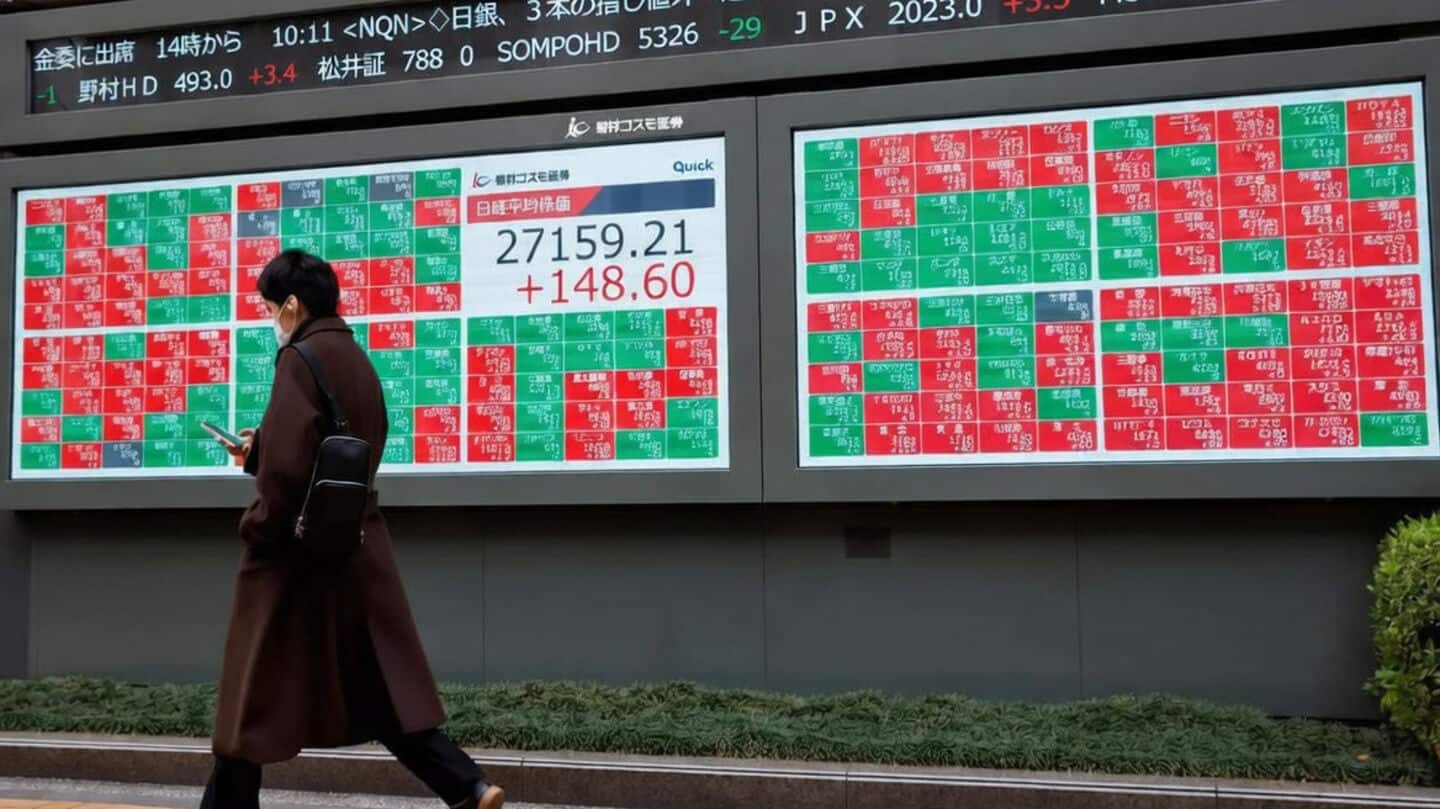 Japan's Nikkei drops 0.9% to 59,000.21 as tech stocks retreat