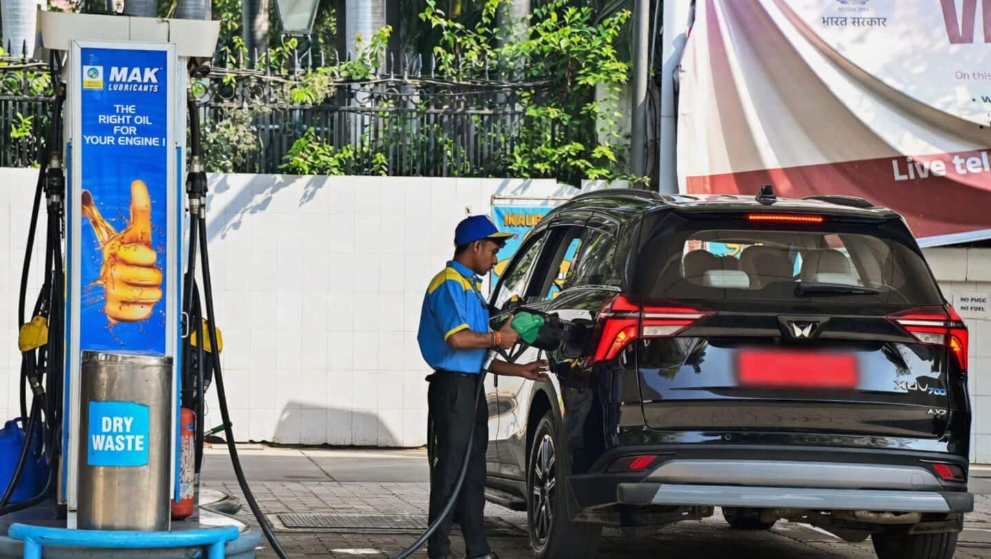 Fuel rises ₹5 per liter, states urged to cut VAT