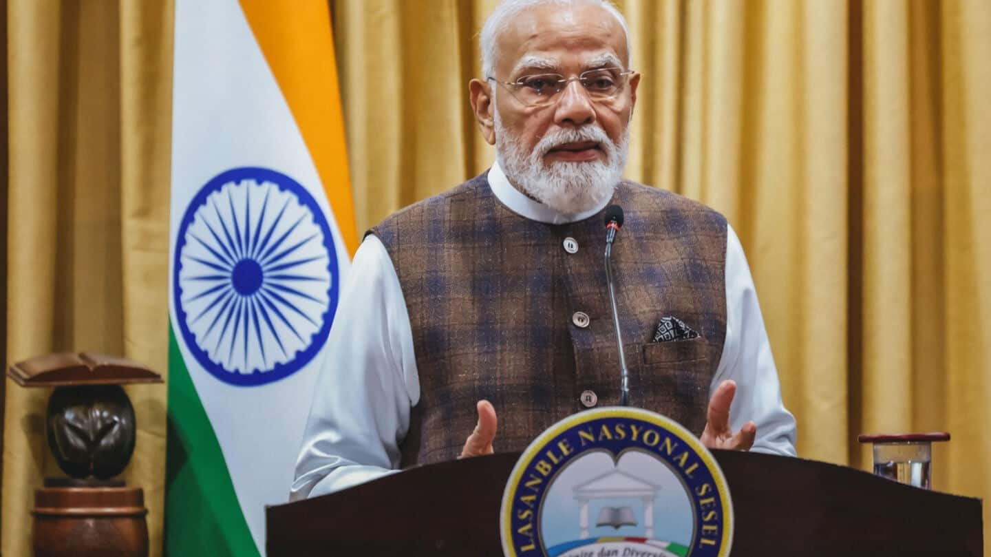Modi ends Seychelles visit as India strengthens defense ties
