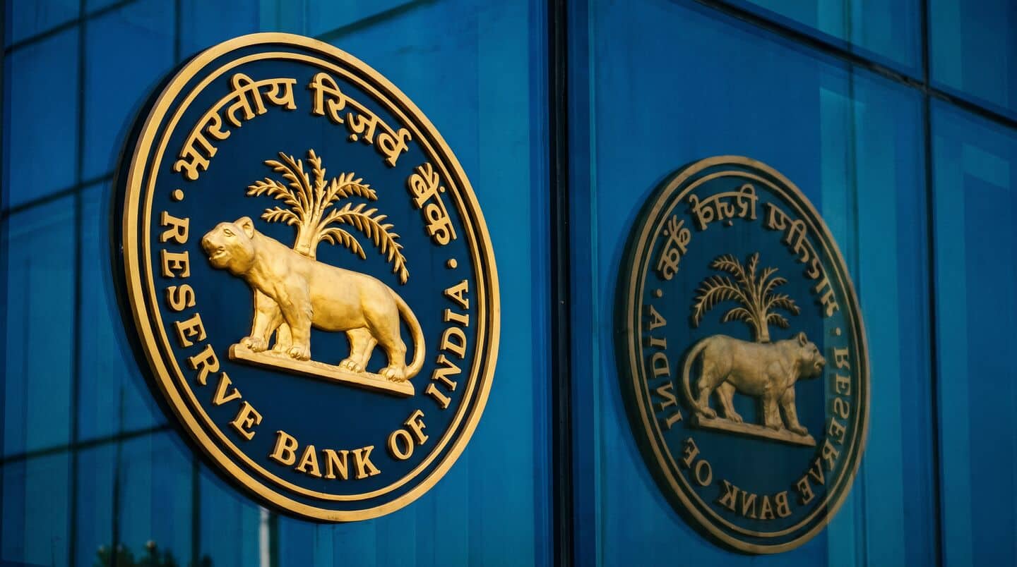 Indian 10-year yield falls to 6.9962% as Brent eases