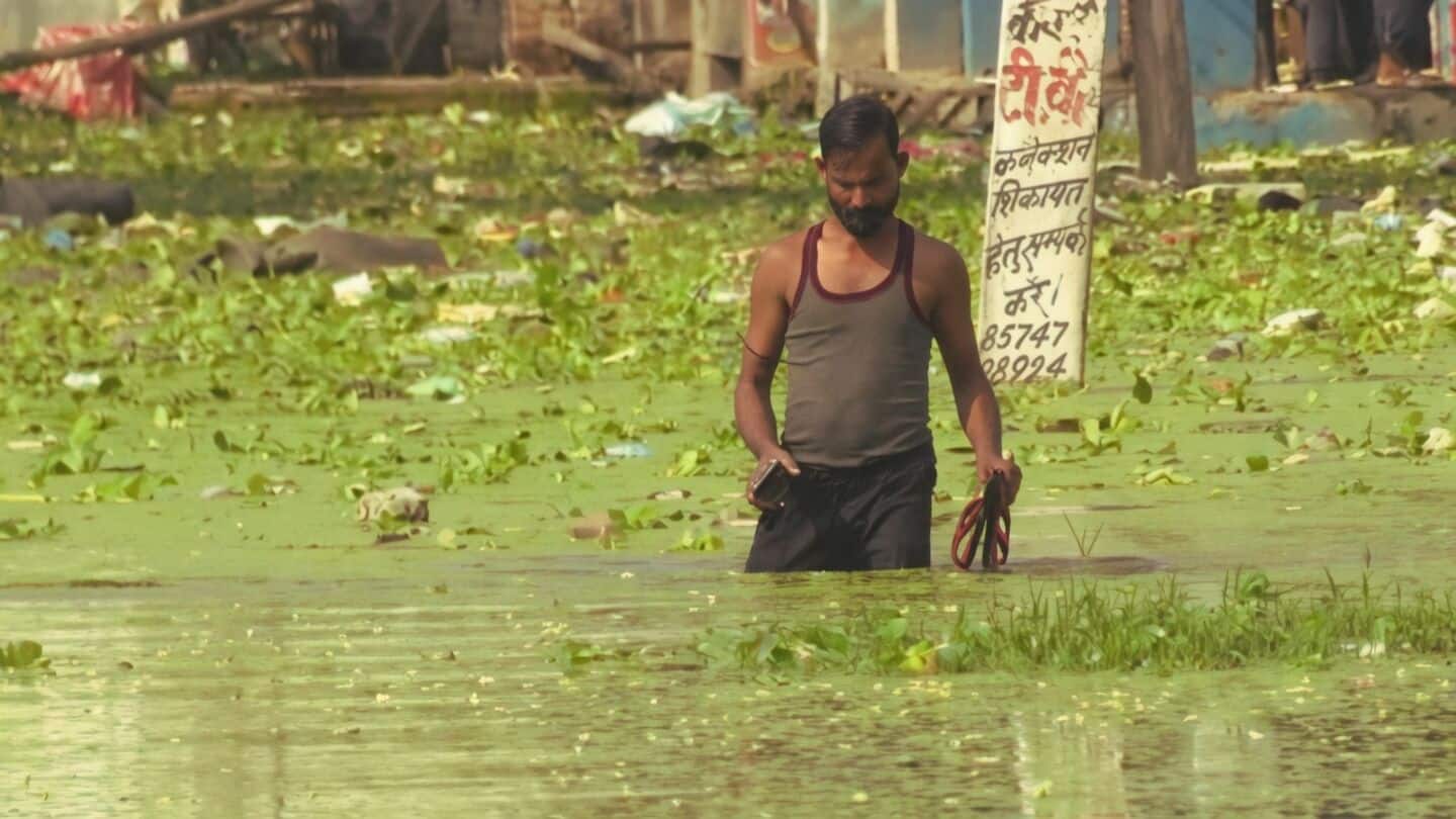 Gomti overflows inundate Lucknow's Faizullaganj, 40,000 homes submerged, 300,000 affected