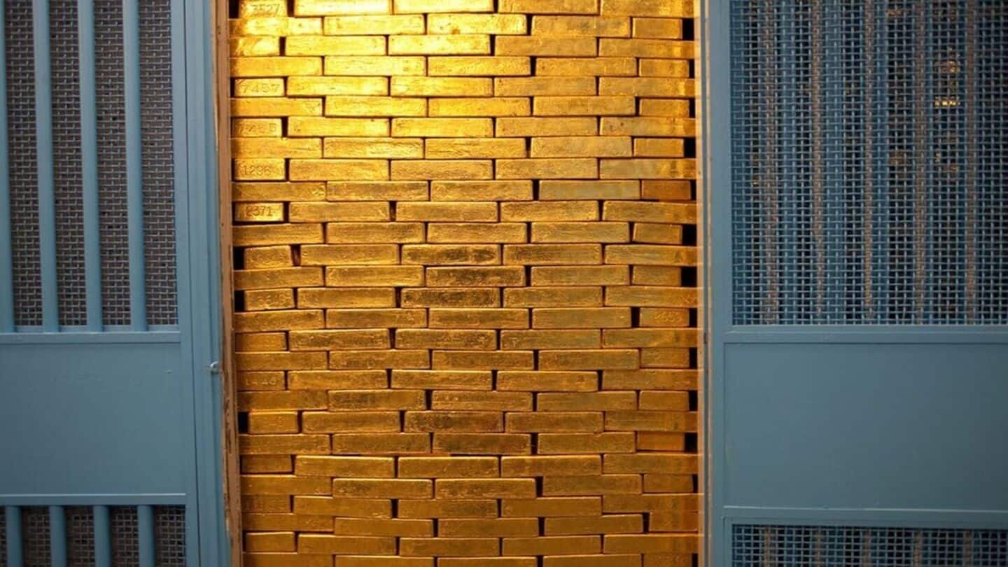 US gold reserves worth $1tn for 1st time ever