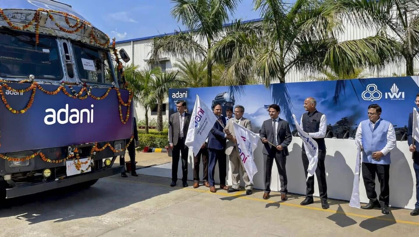 Adani delivers 2,000 Prahar light machine guns to Indian Army