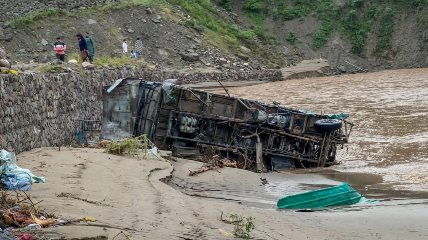 Himachal Pradesh seeks ₹3,525cr from Centre to fund monsoon recovery
