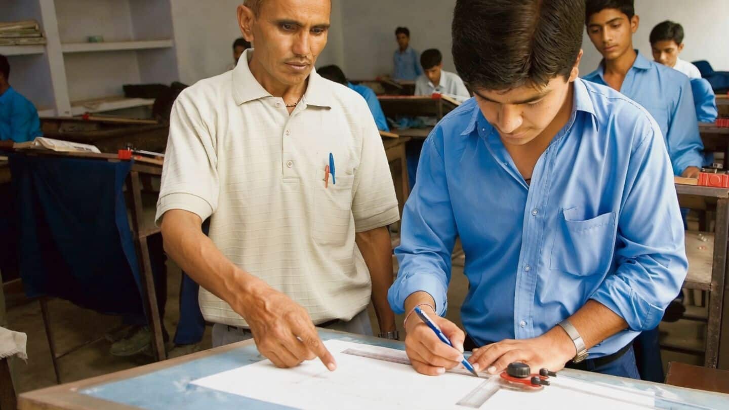 Government raises apprenticeship target to 6L for 2026-27 under NATS