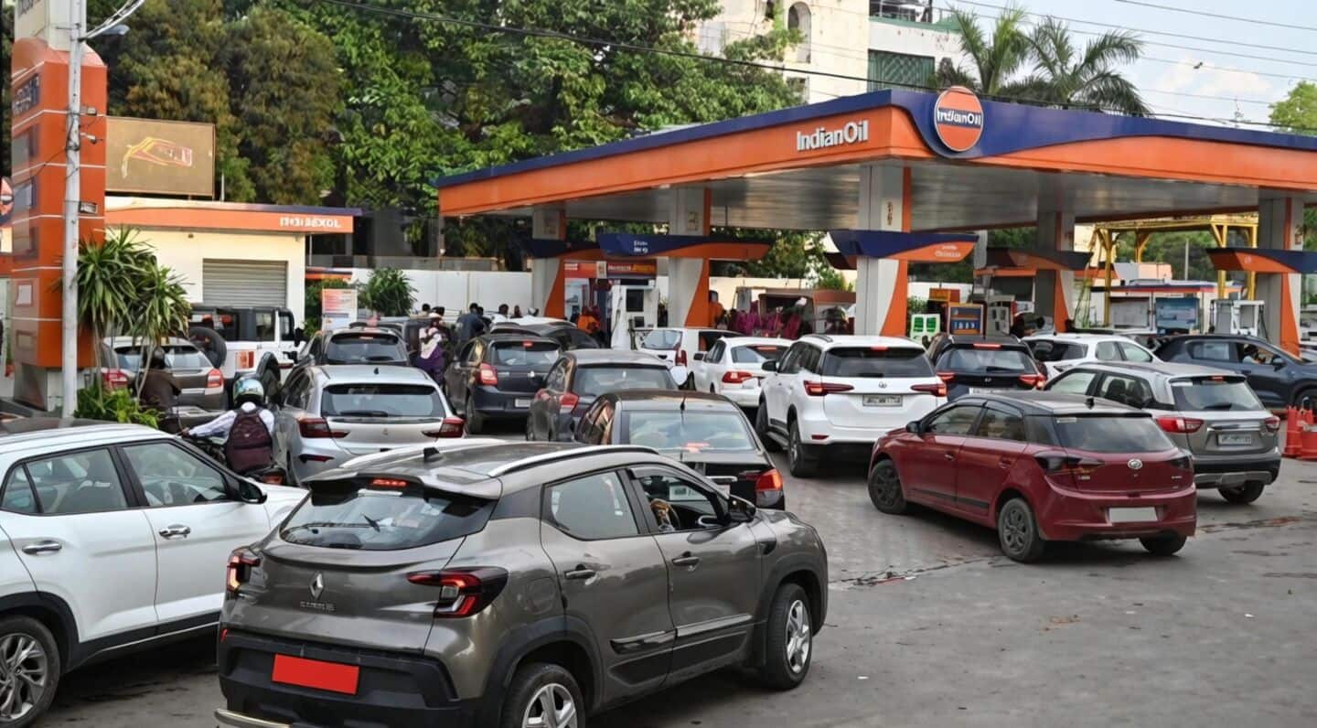 Uttar Pradesh panic buying fuel amid shortage rumors, officials reassure