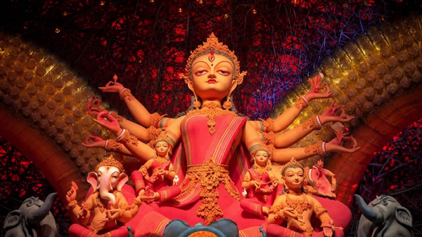 Kolkata puja displays 5.5-foot Durga made from 13,000 Pentonic pens