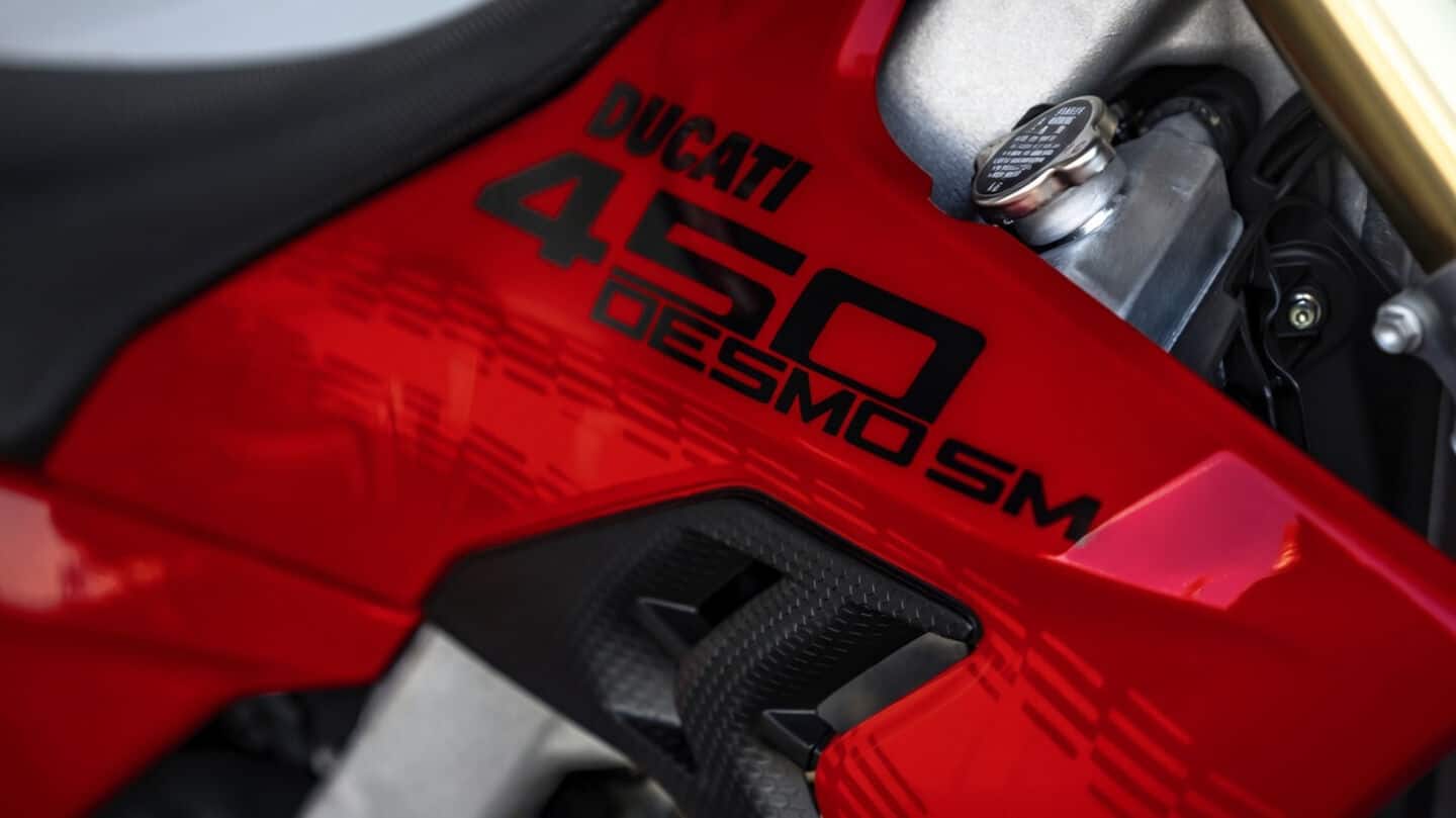 Ducati unveils Desmo450 SM for S1GP with 449.6 cc engine