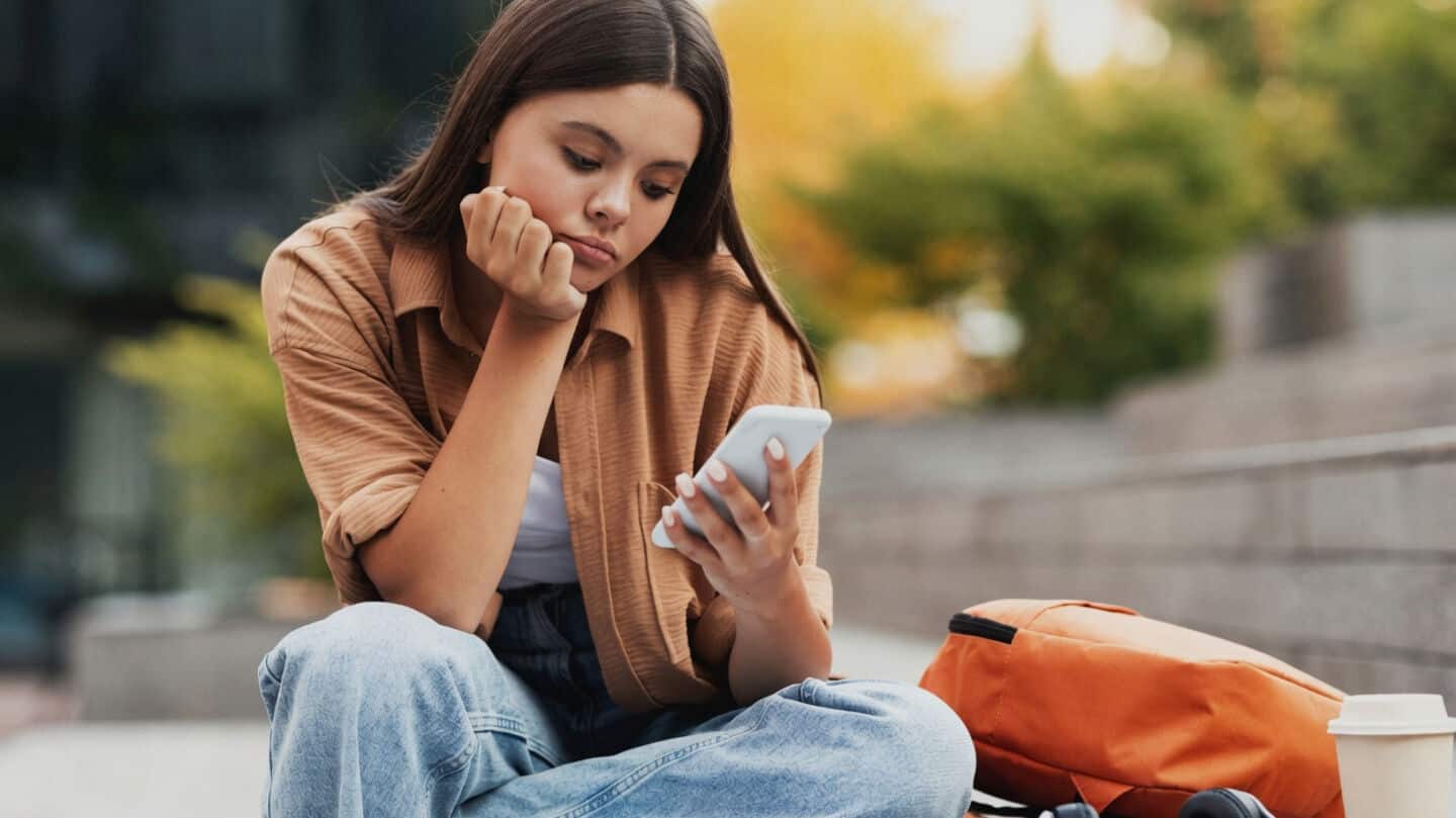 Study: Average daily speech 12,792 words, 30% lower since 2005