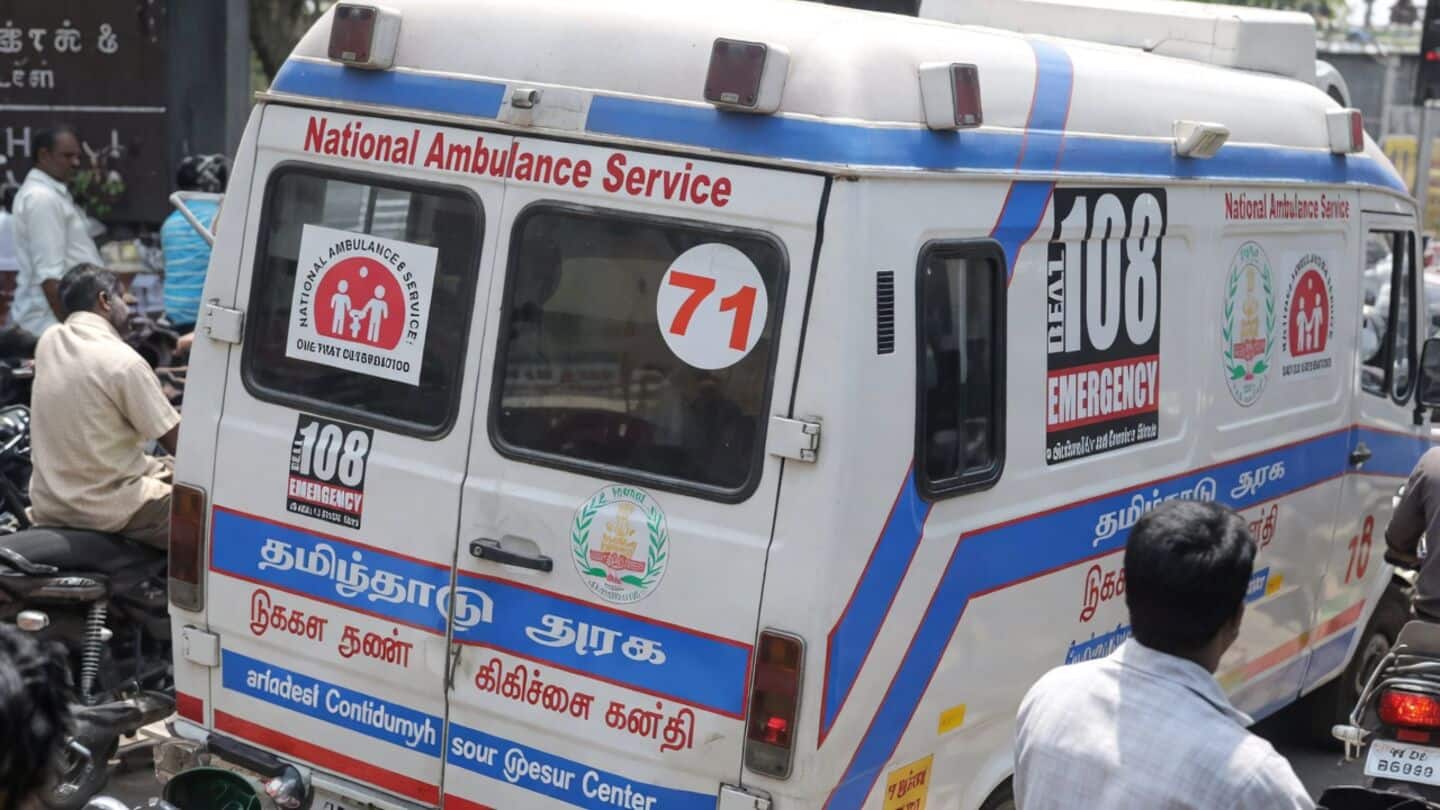 Ambulance stuck 50 minutes on Delhi-Meerut road amid Kanwariya protest