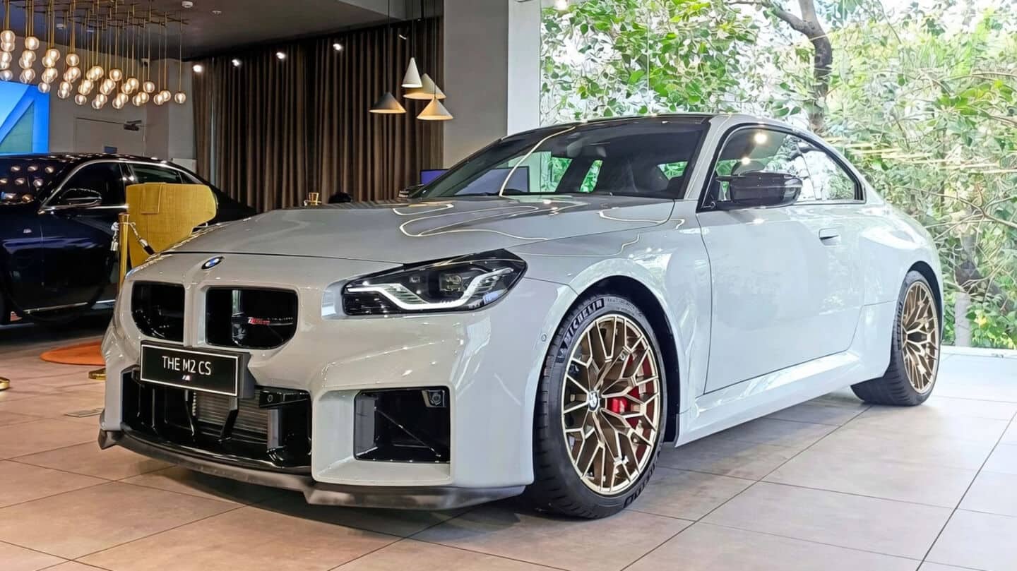 BMW M2 CS arrives in India, costs ₹1.7 crore