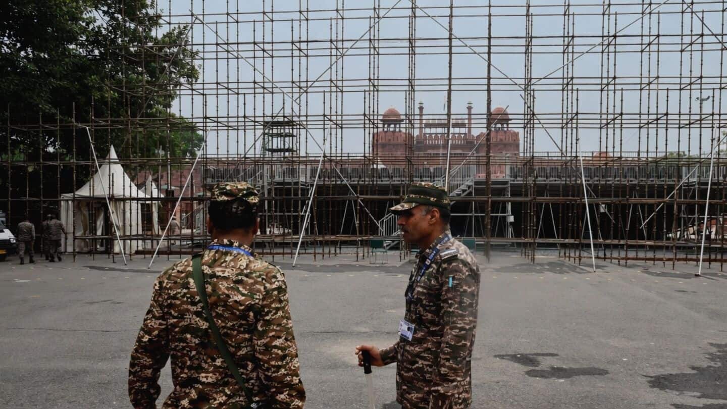 Chandni Chowk closes about 300 shops for Independence Day security