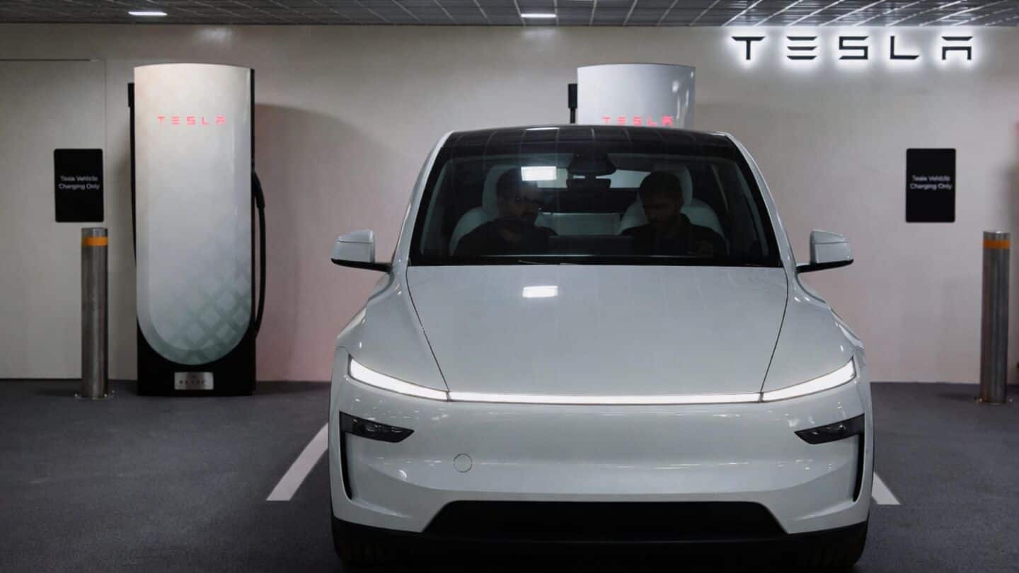 Tesla adds Starlink via SpaceX to Cybercab self-driving cabs