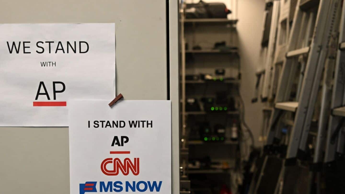 CNN, MS NOW and Politico resume coverage of President Trump