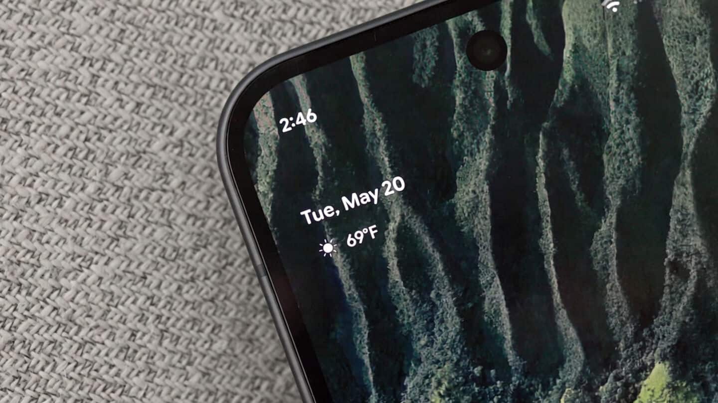 Google developing location based features for Pixel At a Glance