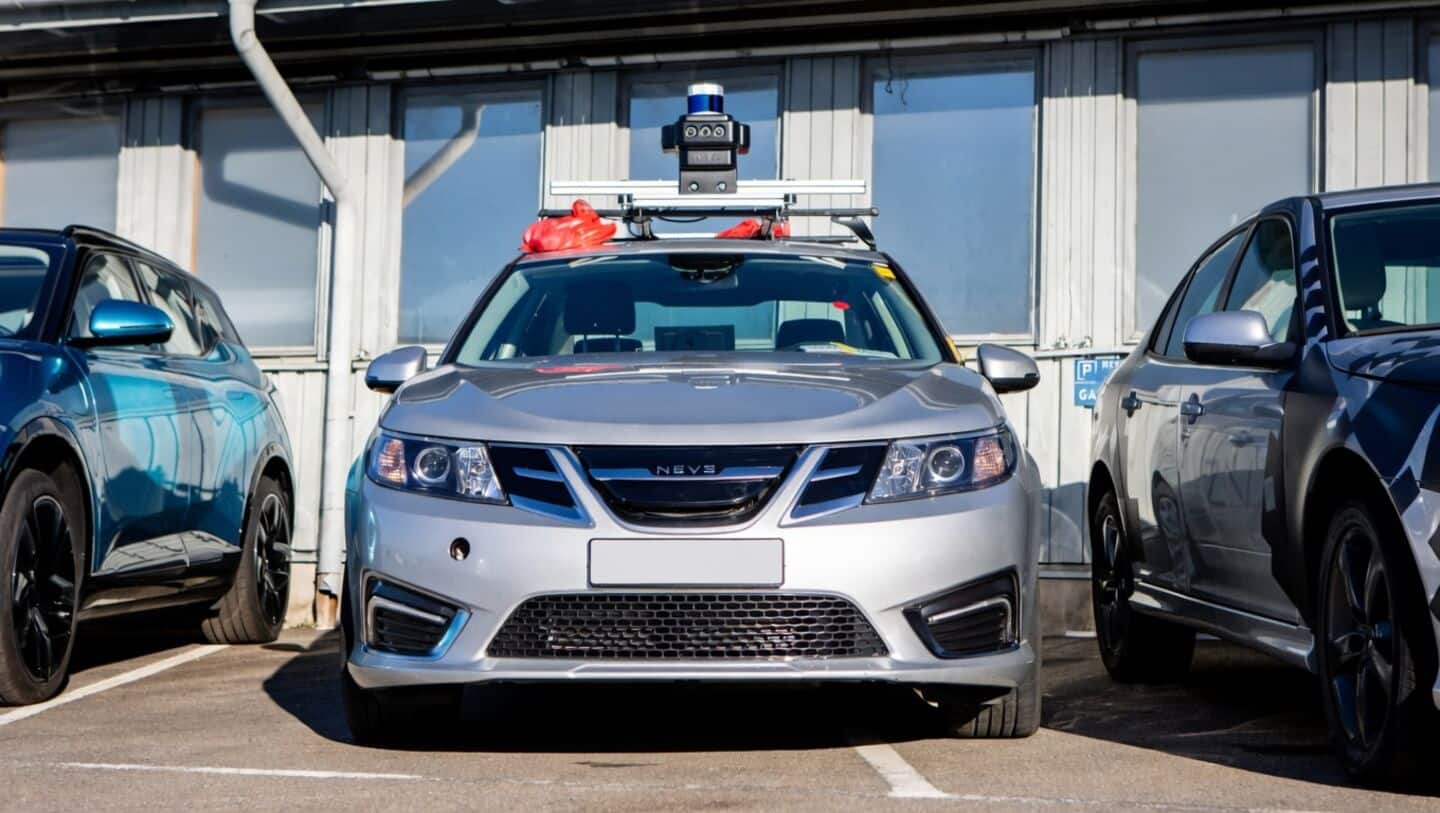Saab's last 8 cars to be auctioned amid NEVS shutdown