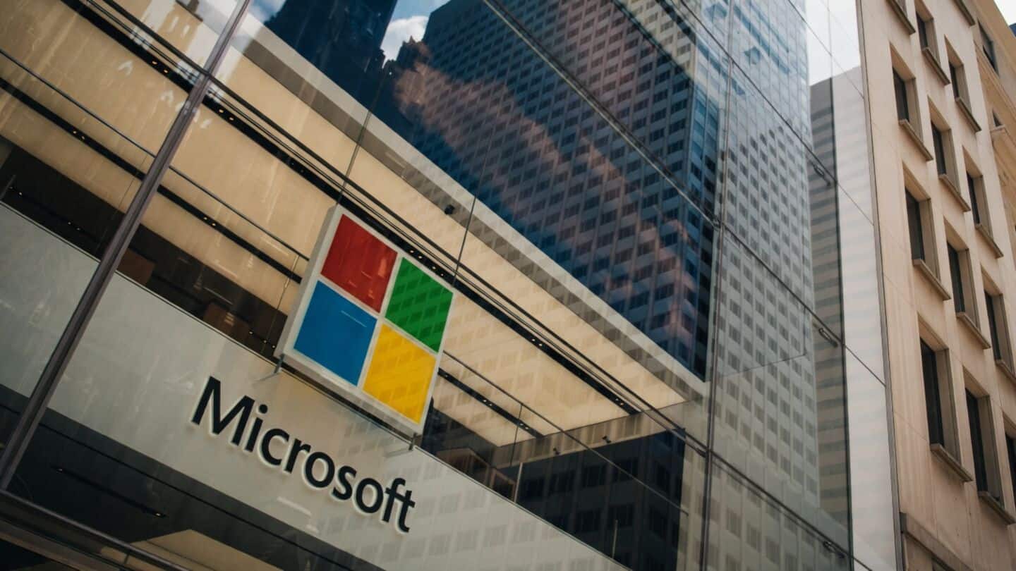 Azure's 43% revenue growth lifts Microsoft market value $490B 1-day