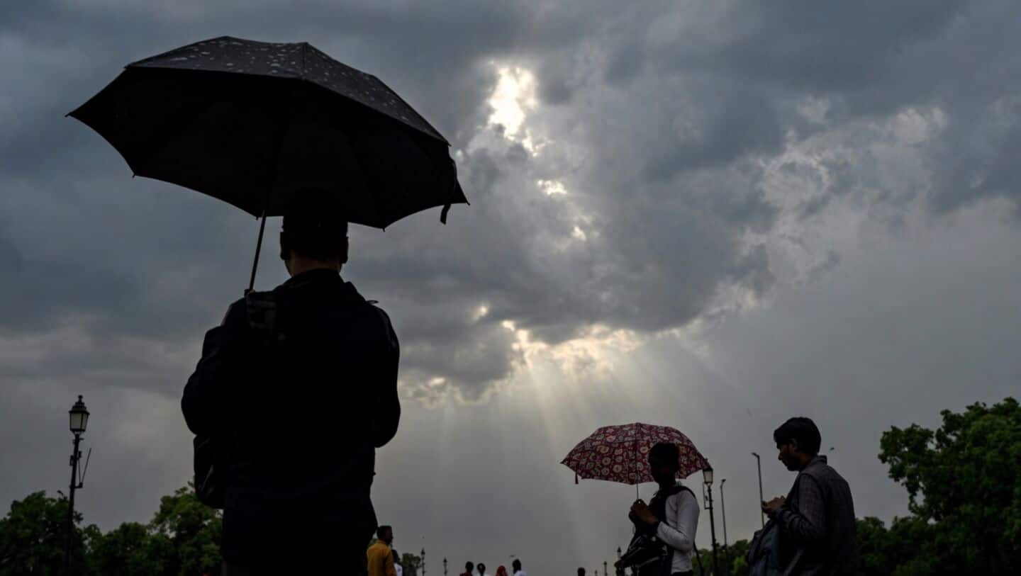 Weather department issues orange alert for Delhi thunderstorms and lightning