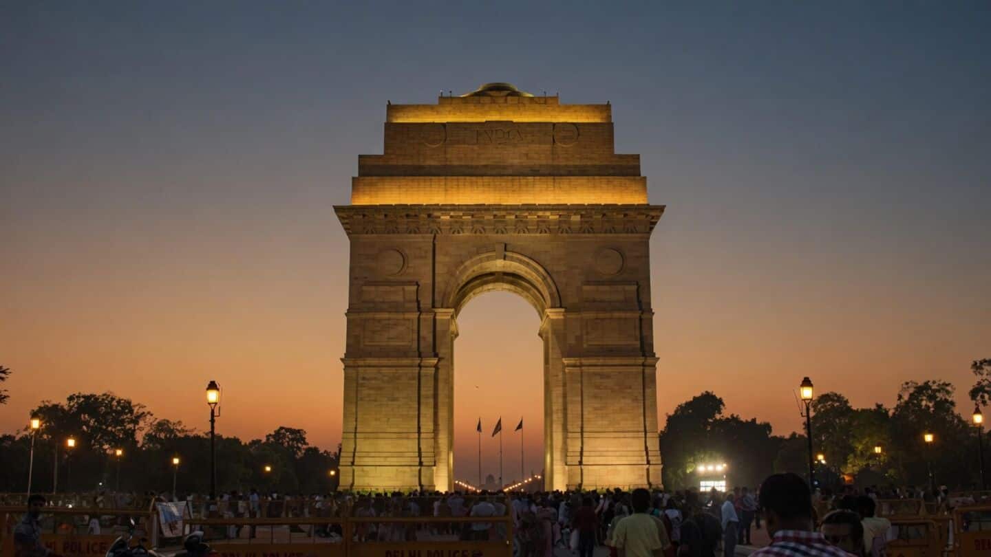 Delhi-NCR gets light rain, IMD forecasts cooler June 11-12
